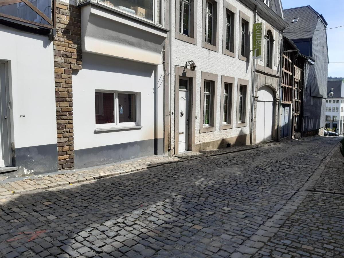 Ferienwohnung le chaumont Stavelot Exterior foto